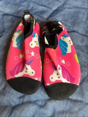 Kids Unicorn Water Shoes - Bright Pink with Blue & Purple